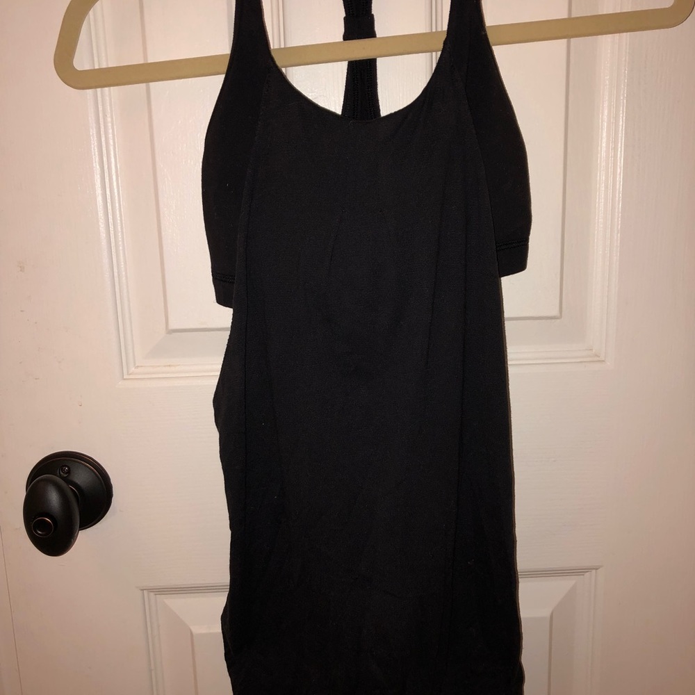 lululemon black tank top